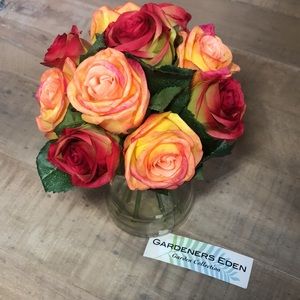 Valentine’s Day Bouquet Red & Peach Roses 🌹 Gardeners Eden Garden Collection